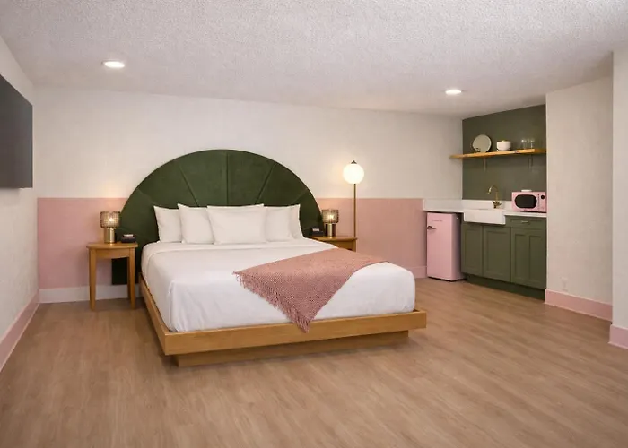 Abode House Hotel Clearwater Beach