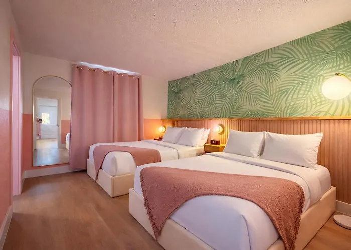 Abode House Hotel 4*