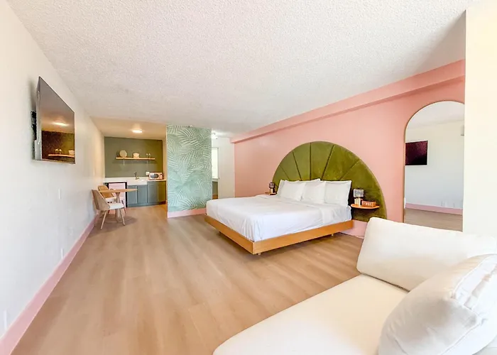 Abode House Clearwater Beach