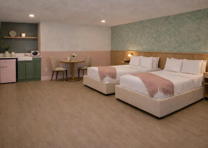 Abode House Hotel